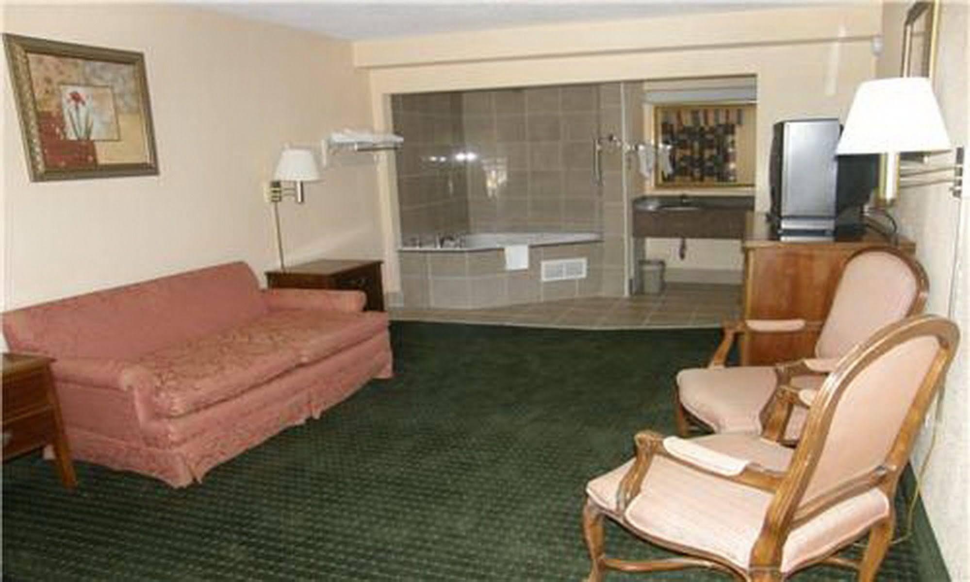 Fairbridge Inn & Suites McDonough Exterior photo